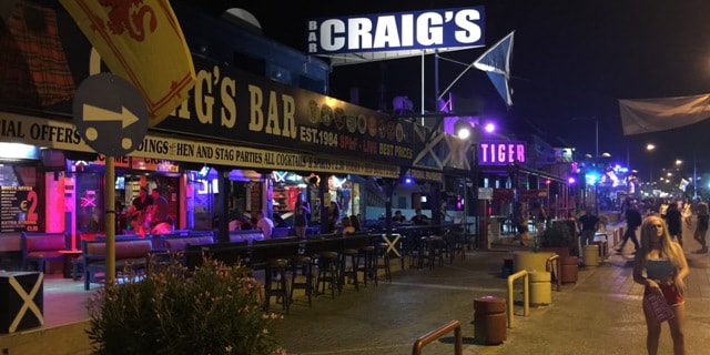Craigs Bar Ayia Napa